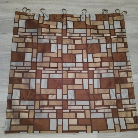 72x75-Shower Curtain - Picture 2 of 4